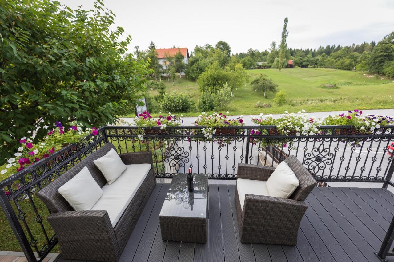 Apartments Lucic Слуни Экстерьер фото